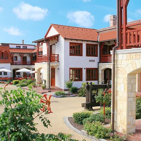 Magita Hotel Basko Esterno foto