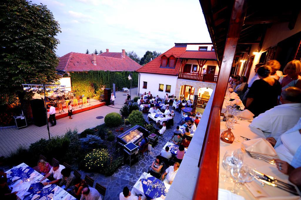 Magita Hotel Basko Esterno foto