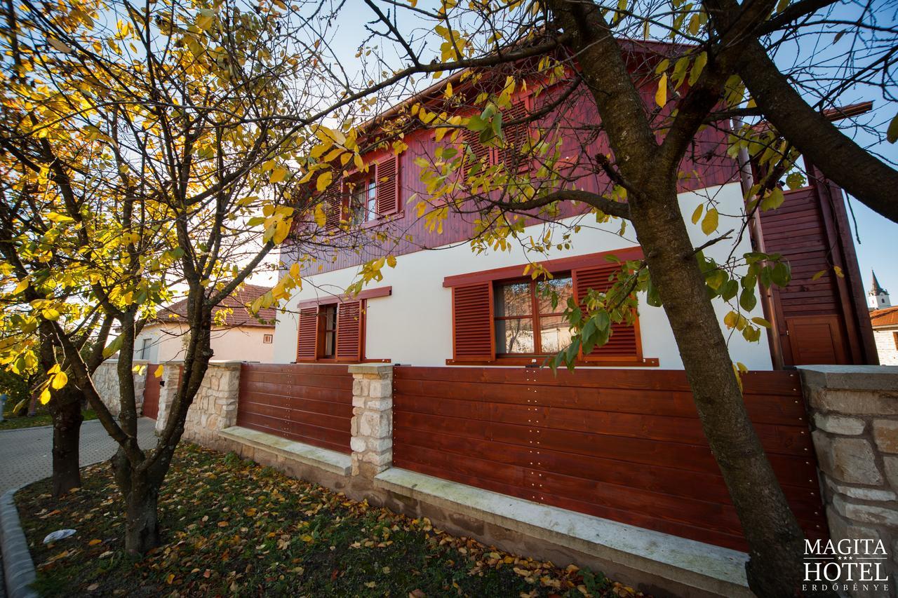 Magita Hotel Basko Esterno foto
