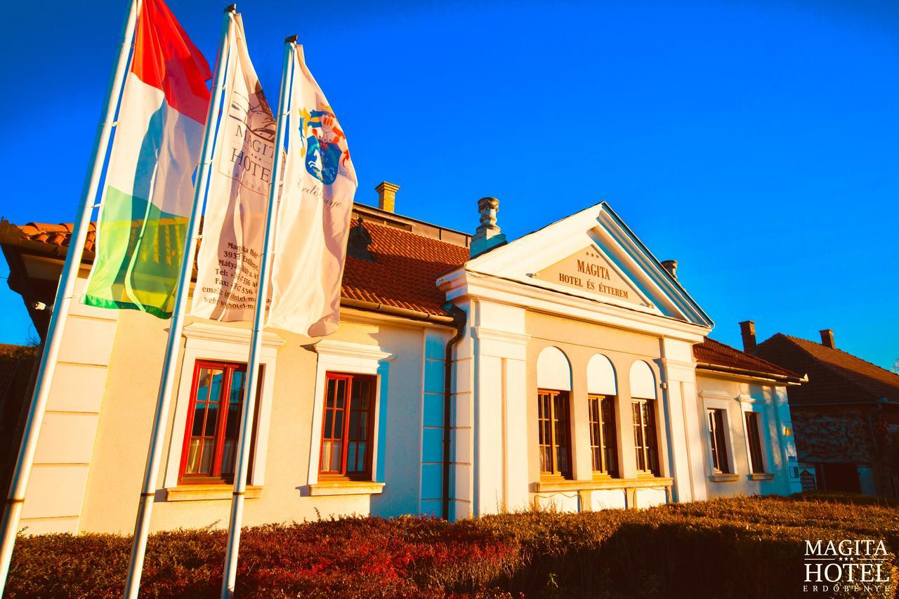 Magita Hotel Basko Esterno foto
